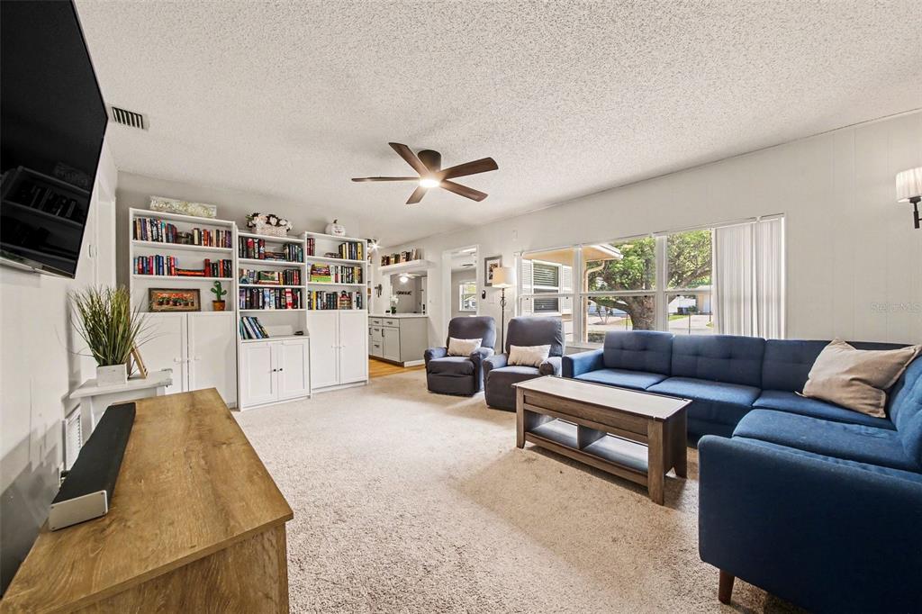 461 Jasmine Road Casselberry, FL 32707 - Photo 3 of 27