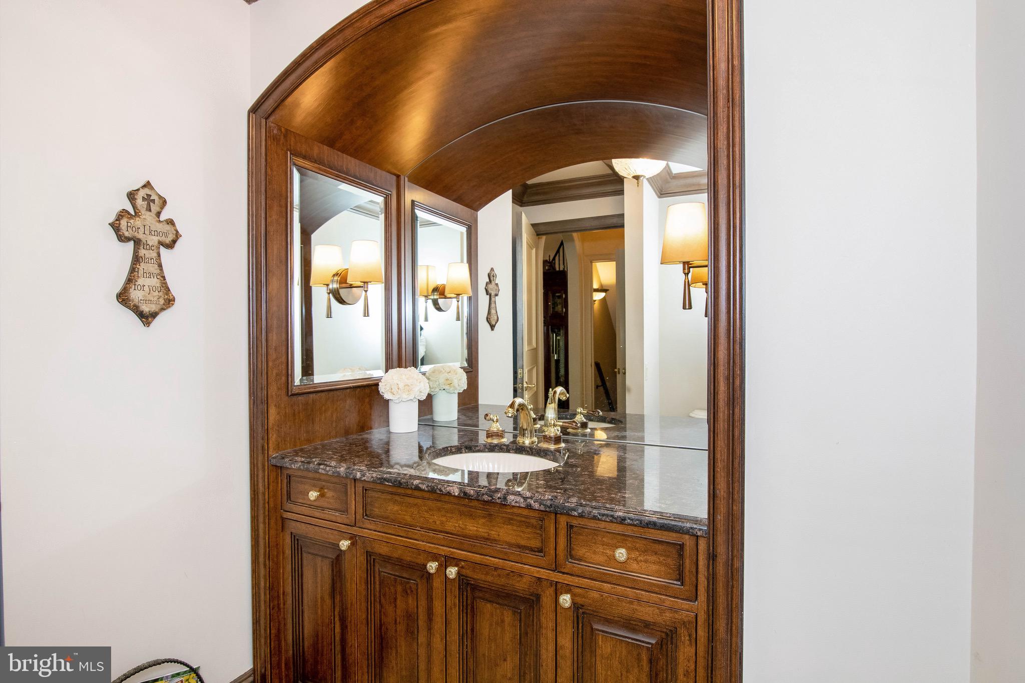 701 Garwood Road Moorestown, NJ 08057 - Photo 22 of 83 Half Bathroom