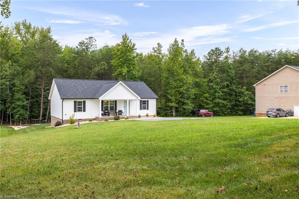 444 Price Farm Road Stokesdale, NC 27357 - Photo 4 of 25 Gallery Image 4