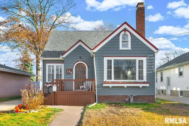 $209,900 | 218 North Fourth Avenue, Morton, IL 61550