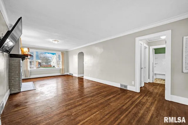 $209,900 | 218 North Fourth Avenue, Morton, IL 61550