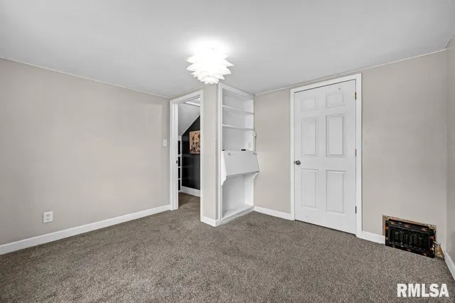 $209,900 | 218 North Fourth Avenue, Morton, IL 61550