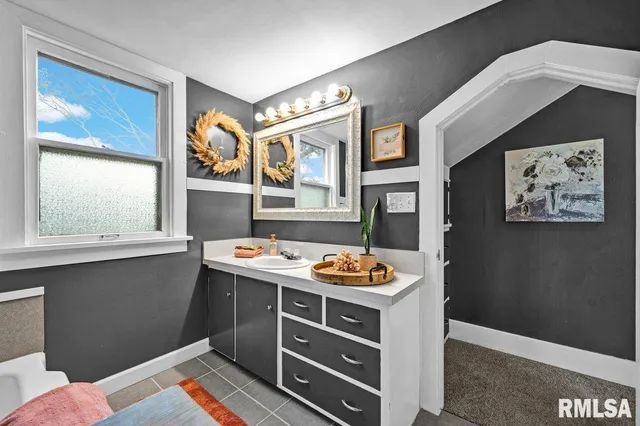 $209,900 | 218 North Fourth Avenue, Morton, IL 61550