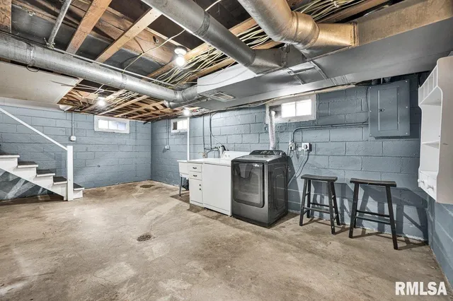 $209,900 | 218 North Fourth Avenue, Morton, IL 61550