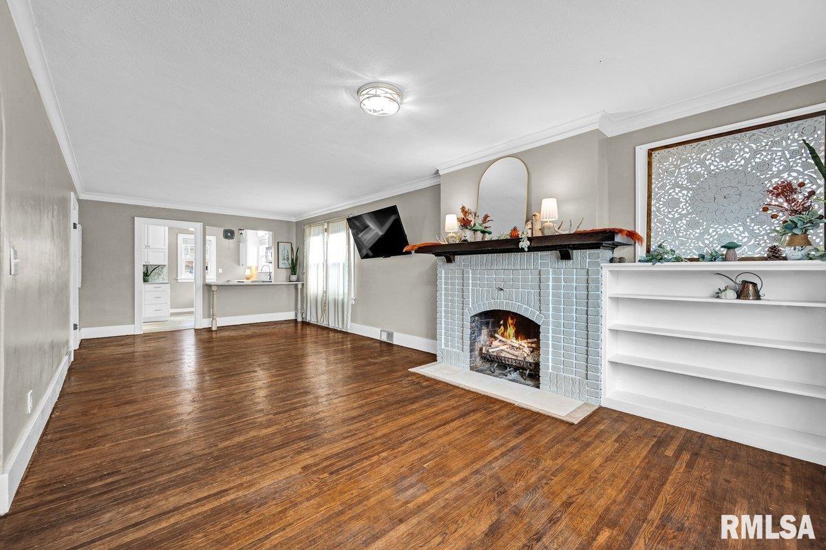 218 North Fourth Avenue Morton, IL 61550 - Photo 4 of 48