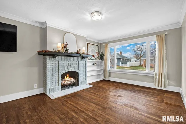 $209,900 | 218 North Fourth Avenue, Morton, IL 61550