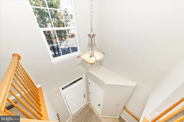 a view of entryway with a front door