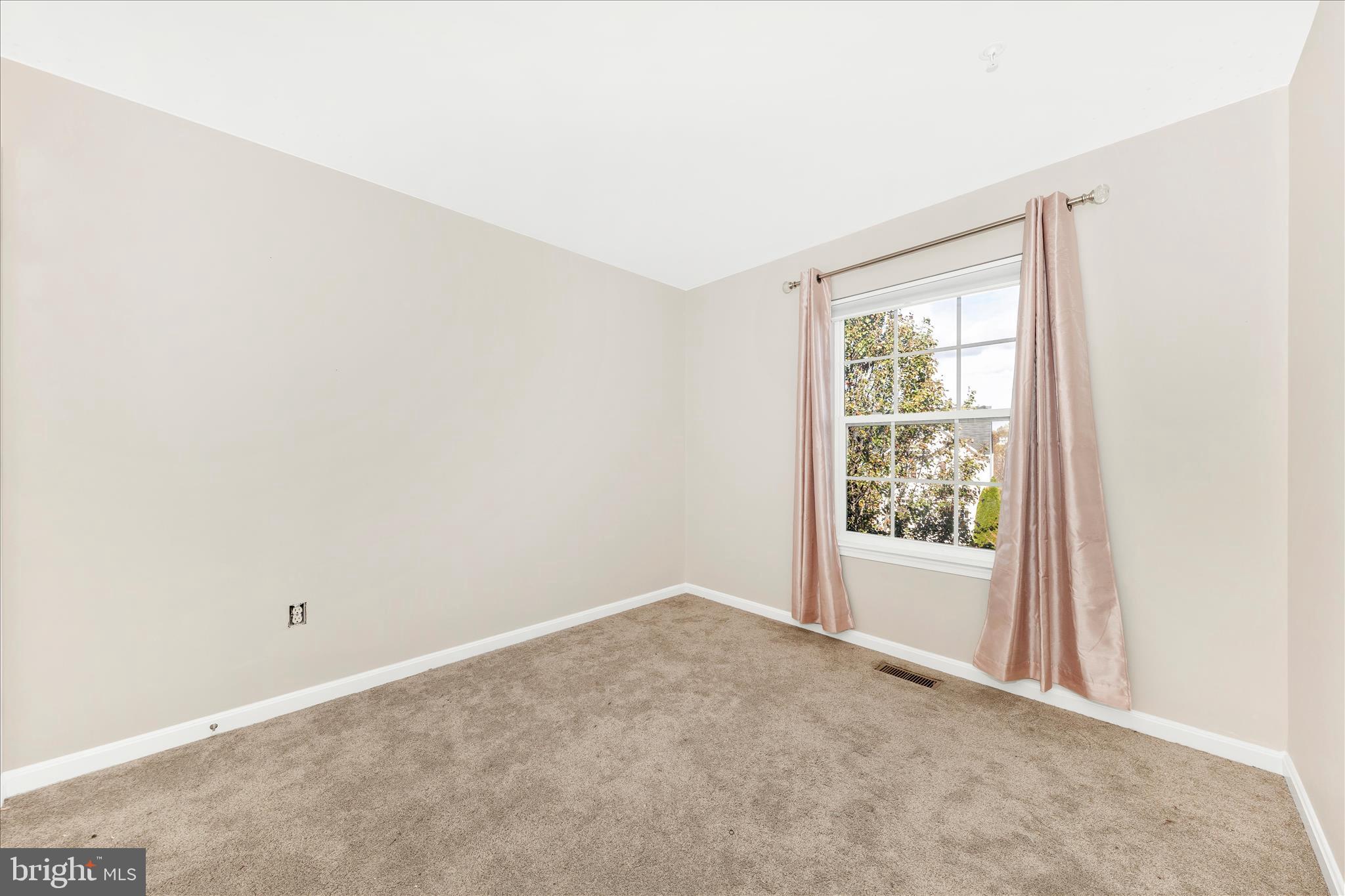 1812 Reading Court Mount Airy, MD 21771 - Photo 31 of 43 an empty room with windows