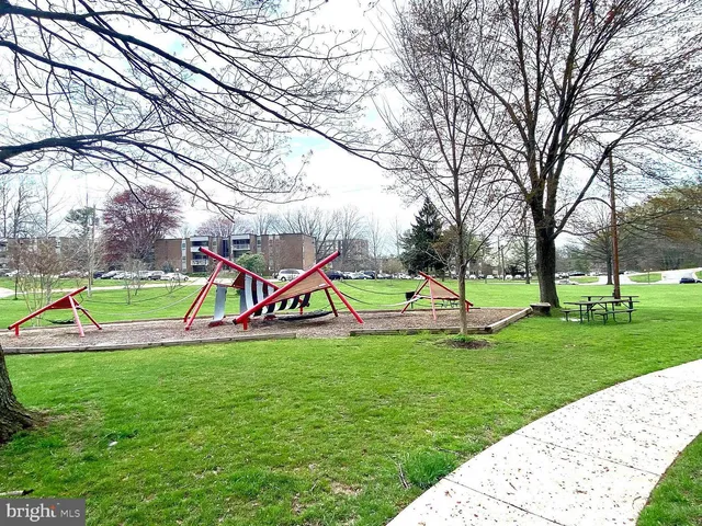 $250,000 | 2305 Greenery Lane, Unit 1023, Silver Spring, MD 20906