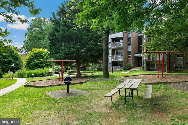 $250,000 | 2305 Greenery Lane, Unit 1023, Silver Spring, MD 20906