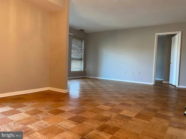 $250,000 | 2305 Greenery Lane, Unit 1023, Silver Spring, MD 20906