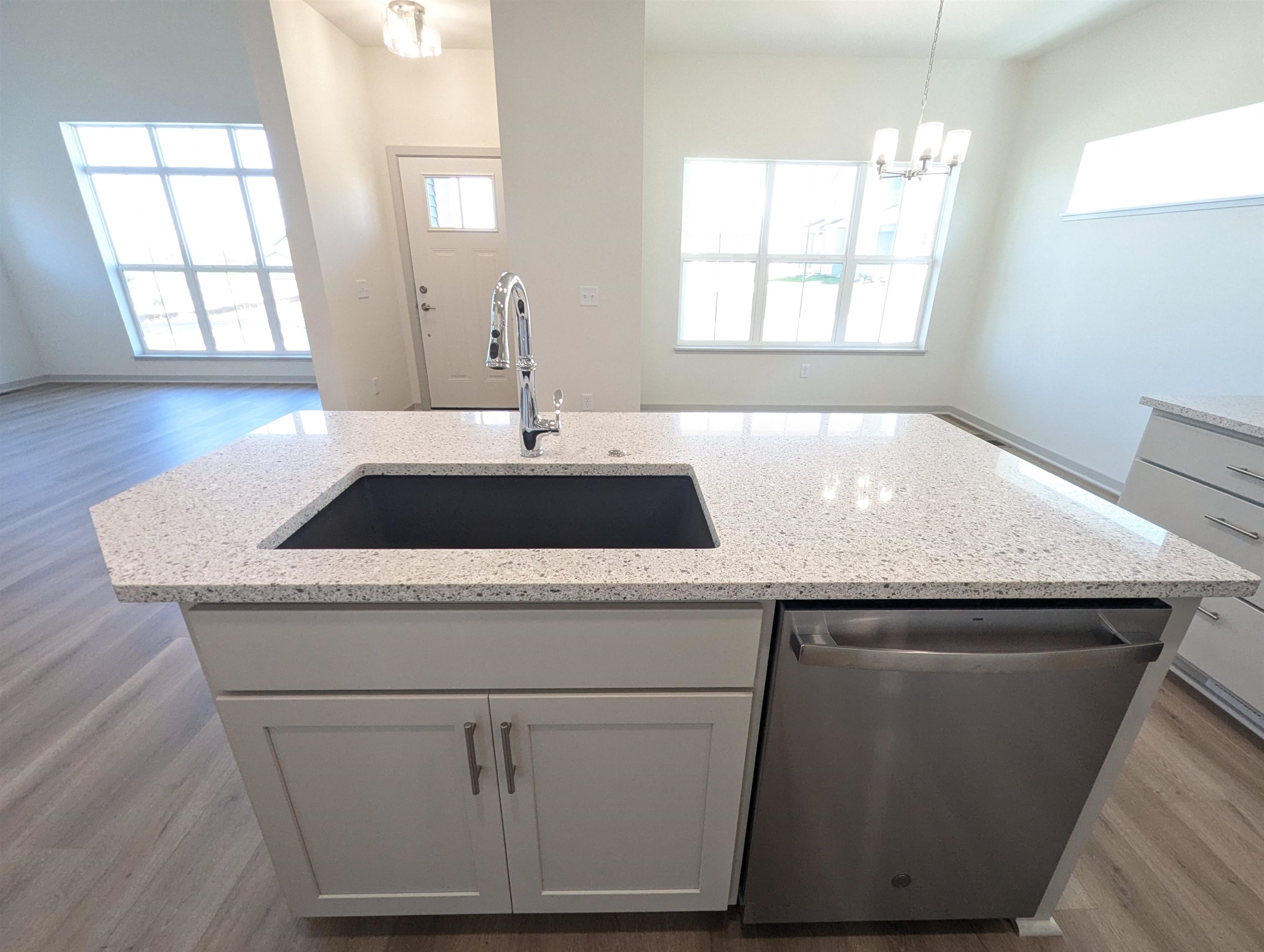 6661 Redpoll Road Middleton, WI 53562 - Photo 11 of 71