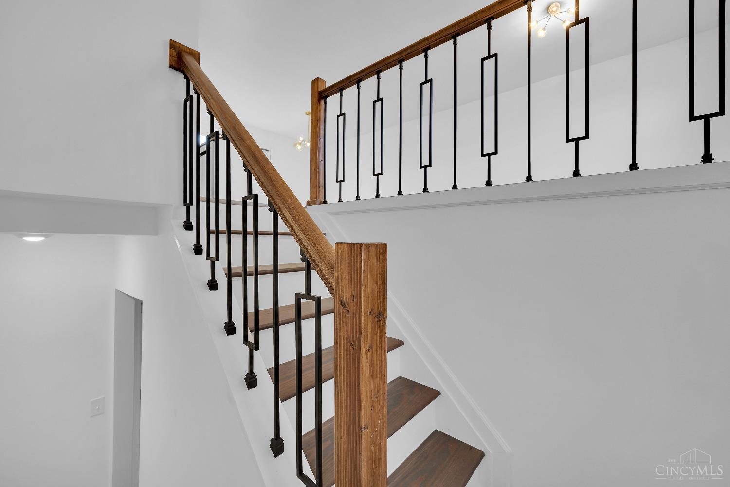 12030 Mill Road Cincinnati, OH 45240 - Photo 5 of 24 Gallery Image 5