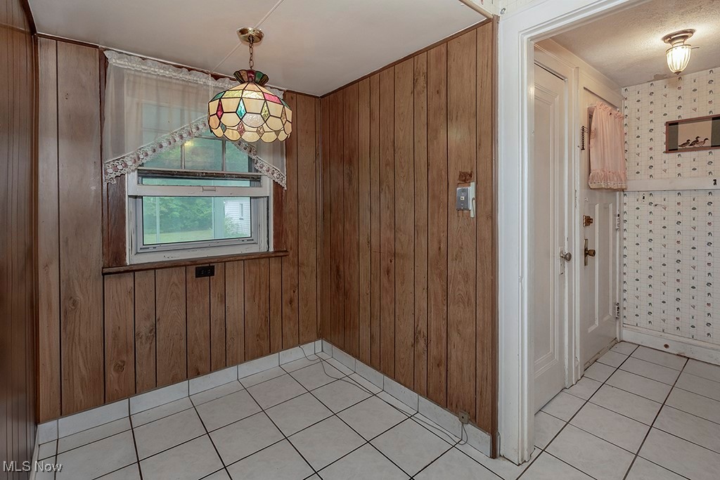 3336 Dellwood Road Cleveland, OH 44118 - Photo 18 of 42