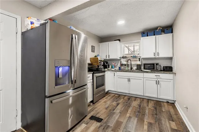 $160,000 | 5820 Olive Street, Kansas City, MO 64130