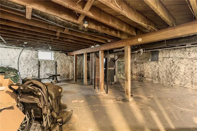 $160,000 | 5820 Olive Street, Kansas City, MO 64130