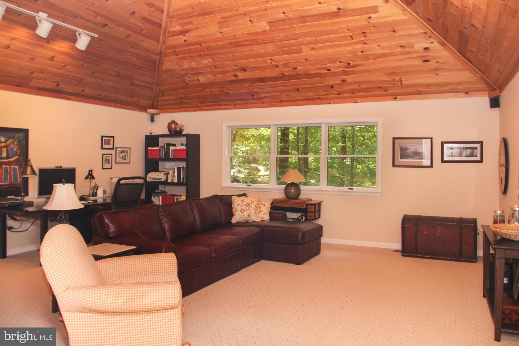 502 East Wheel Road Bel Air, MD 21015 - Photo 17 of 30 Family Room w/ vaulted ceilings