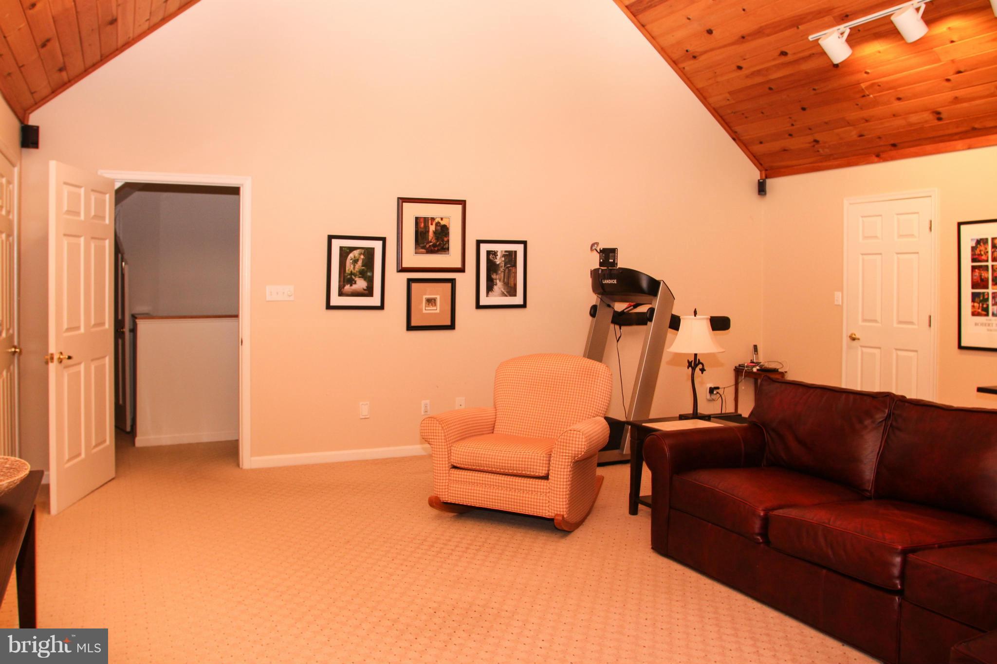 502 East Wheel Road Bel Air, MD 21015 - Photo 18 of 30 Family Room