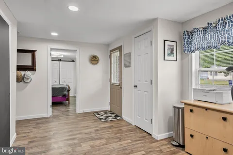 a view of livingroom with hardwood