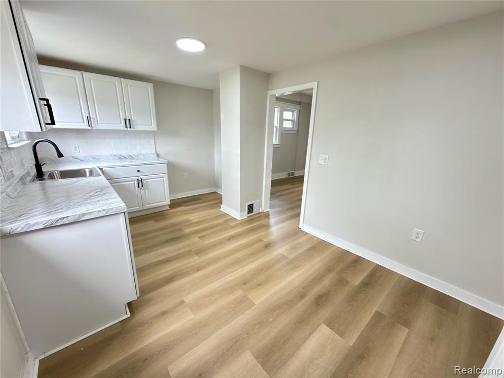 114 Pine Street River Rouge, MI 48218 - Photo 4 of 22