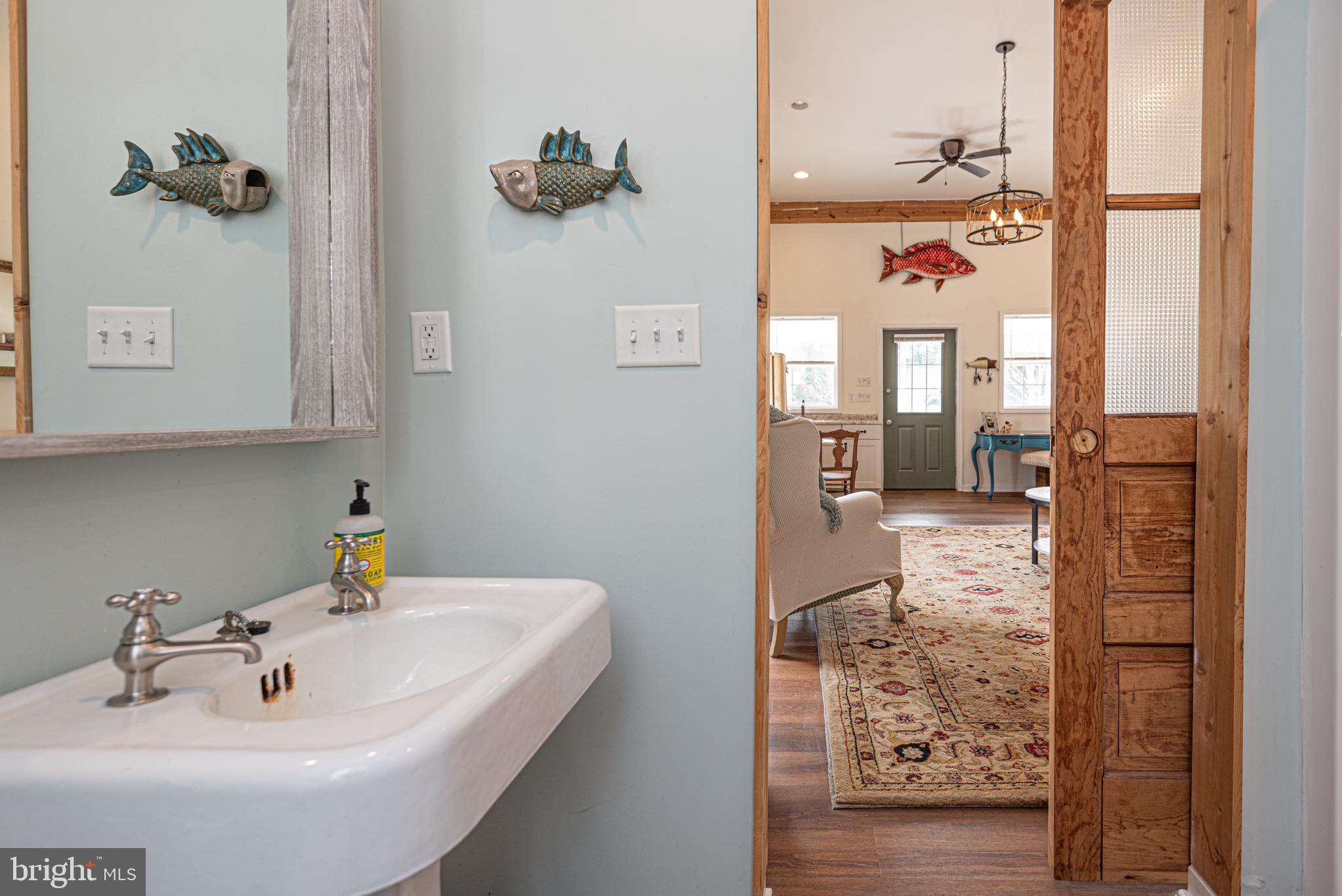 7 Longview Drive Ocean View, DE 19970 - Photo 104 of 125 Full bath with working vintage sink.