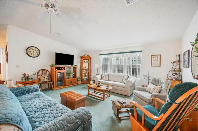 $195,000 | 6335 Grove Pointe Dr S East, Winter Haven, FL 33884