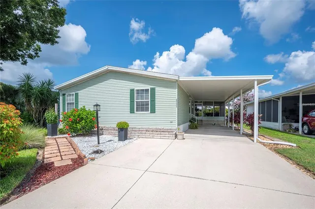$195,000 | 6335 Grove Pointe Dr S East, Winter Haven, FL 33884