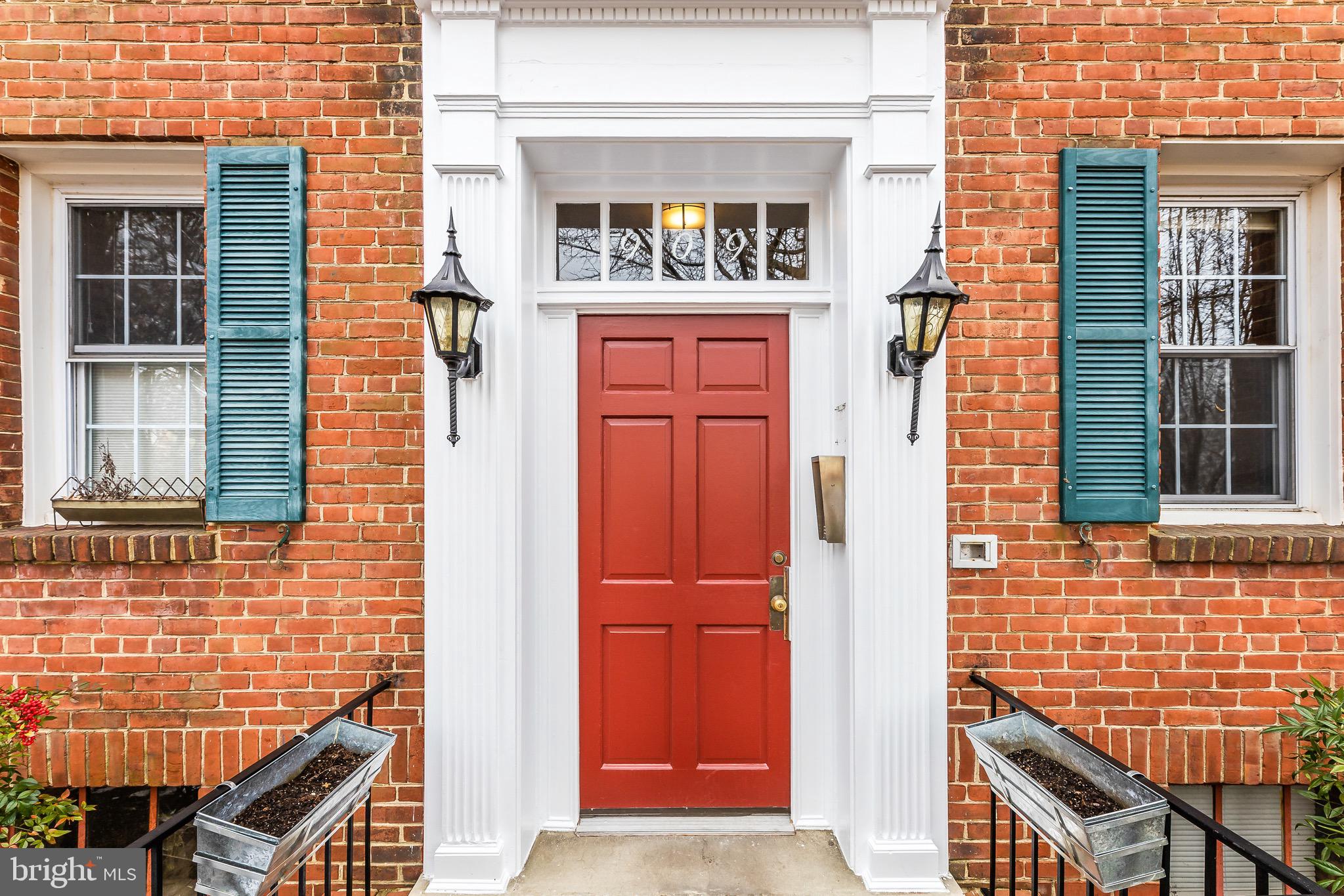 909 E Street Southeast, Unit 3 Washington, DC 20003 - Photo 9 of 56