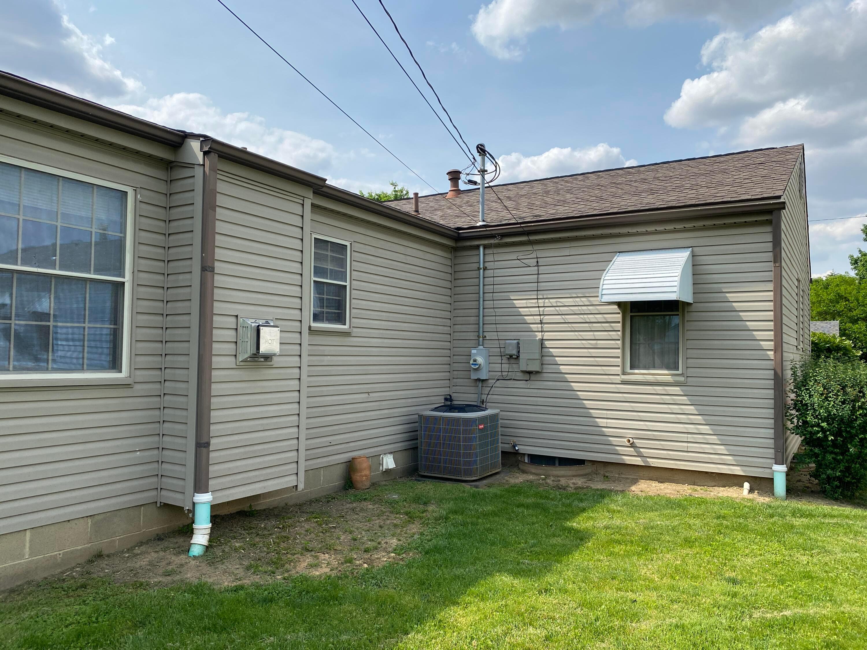 357 Cedar Heights Road Circleville, OH 43113 - Photo 36 of 41 Back corner of house