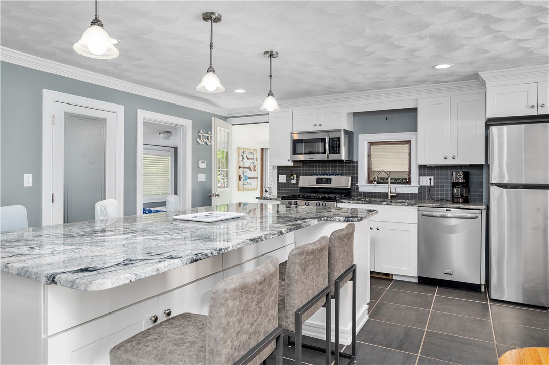 191 Echo Road Glocester, RI 02814 - Photo 9 of 36