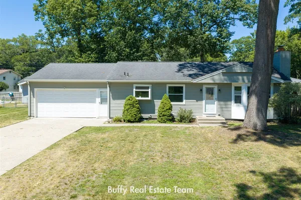 $284,900 | 2160 Garland Drive, Norton Shores, MI 49441
