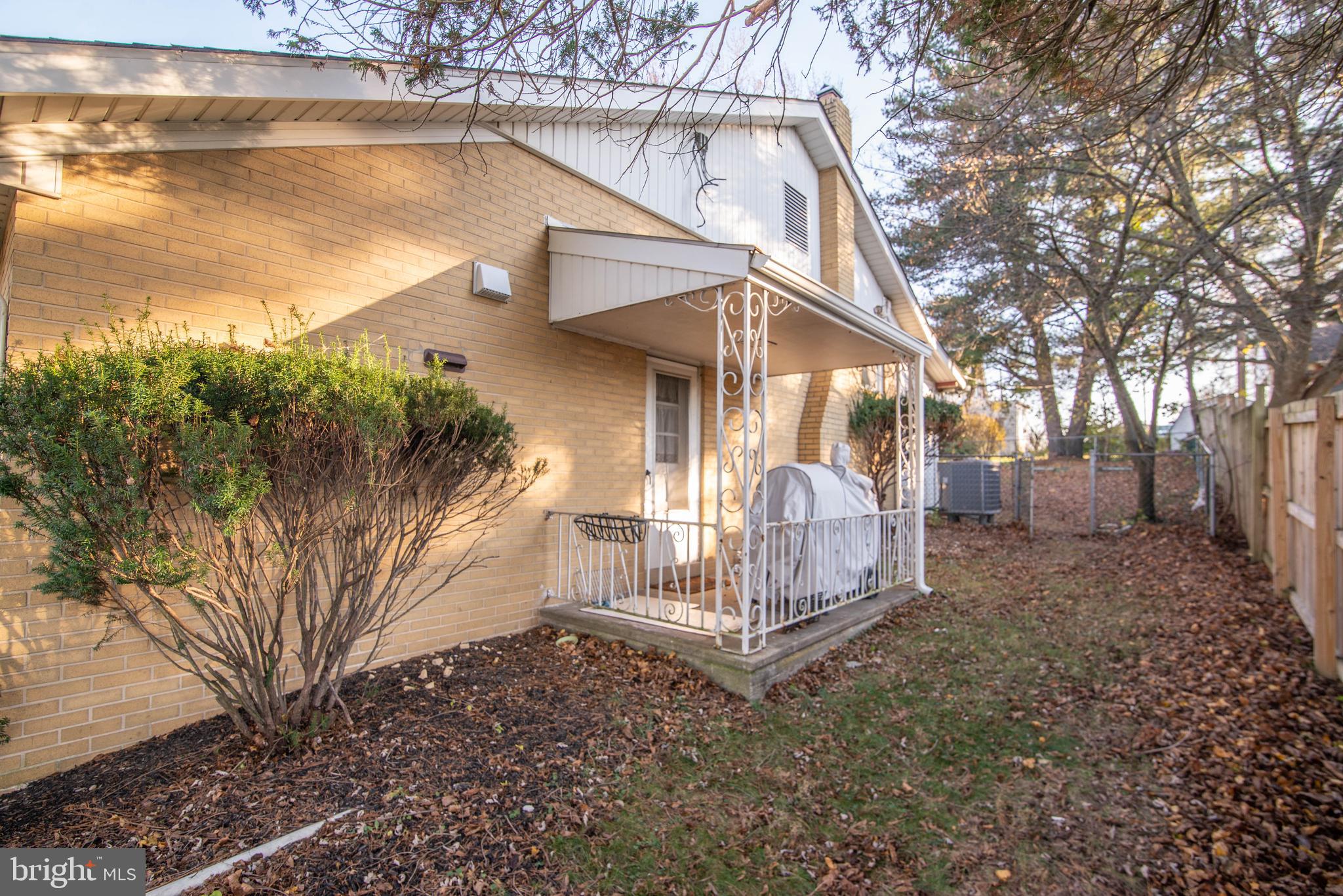 1196 Ruxton Road York, PA 17403 - Photo 3 of 43 Gallery Image 3