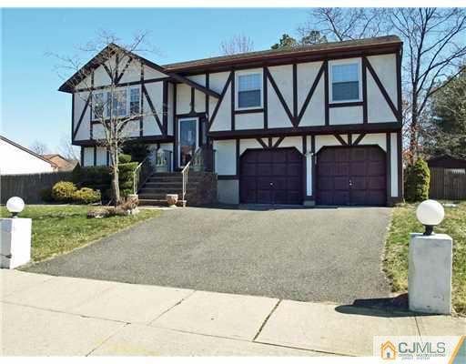 16 South Rhoda Street Monroe Township, NJ 08831 - Photo 12 of 25 Gallery Image 12