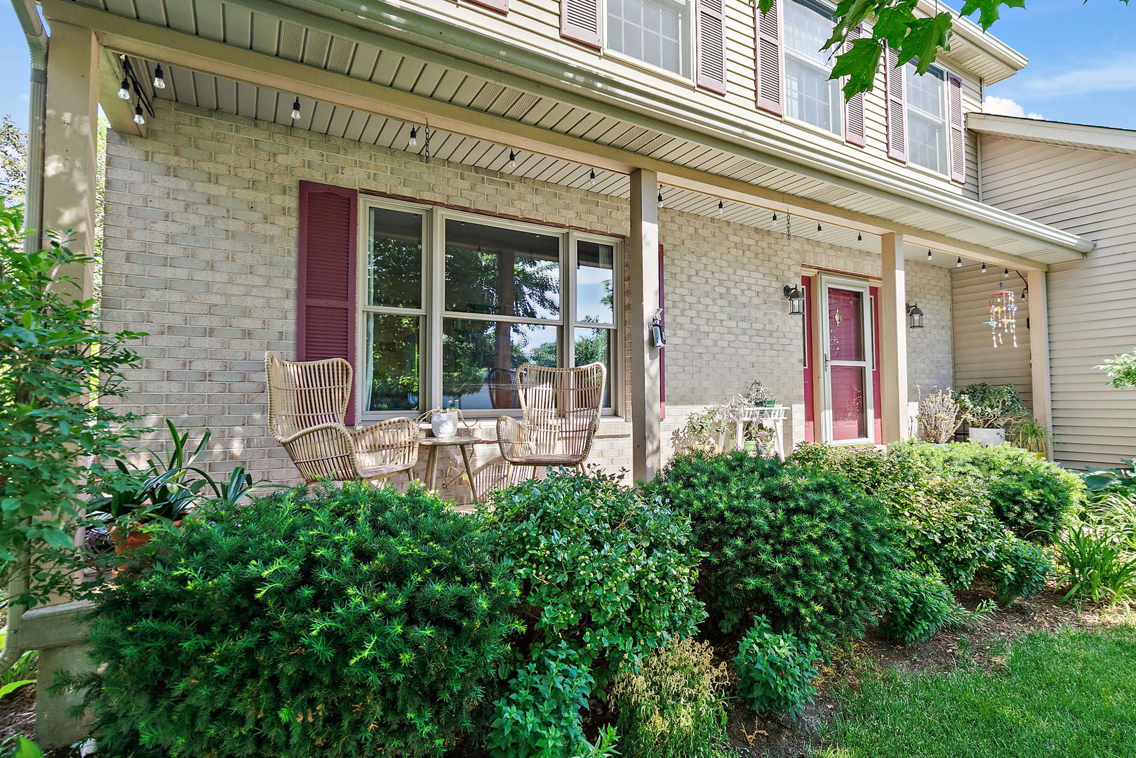 924 Locust Street Sycamore, IL 60178 - Photo 2 of 43