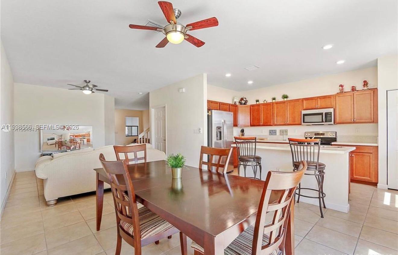 11510 Southwest 254th Street Homestead, FL 33032 - Photo 4 of 40