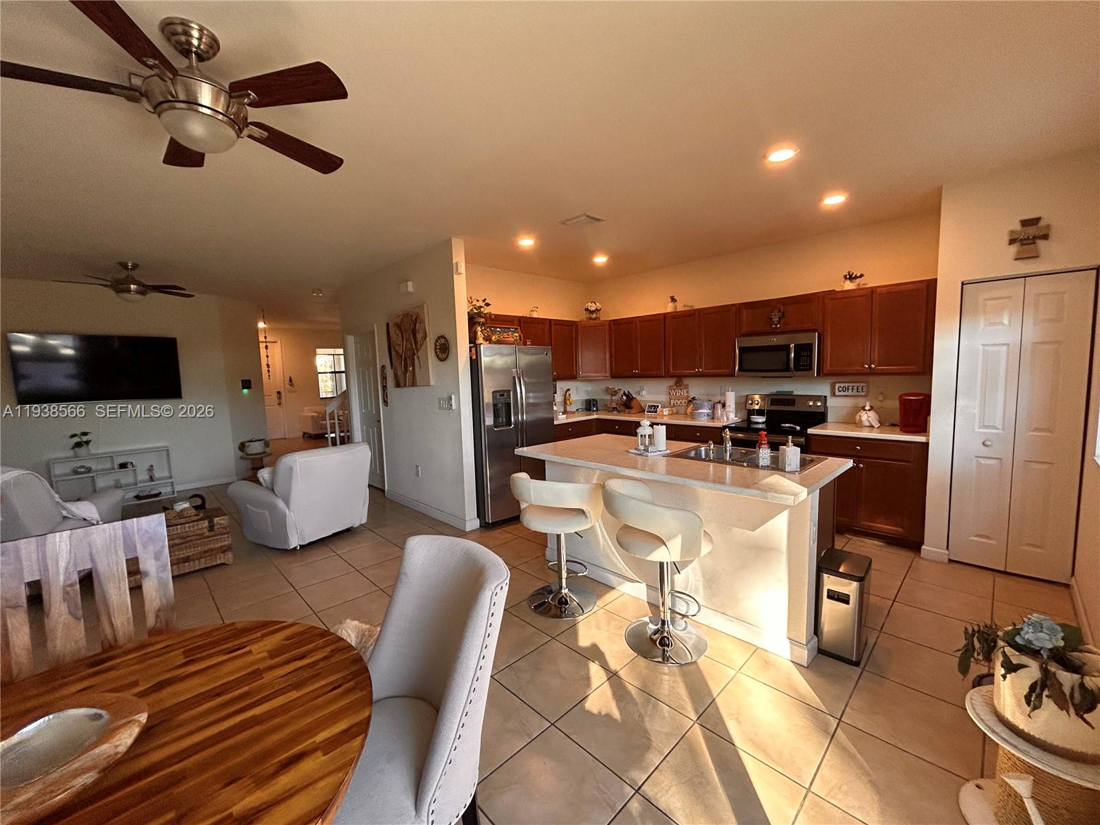 11510 Southwest 254th Street Homestead, FL 33032 - Photo 6 of 40