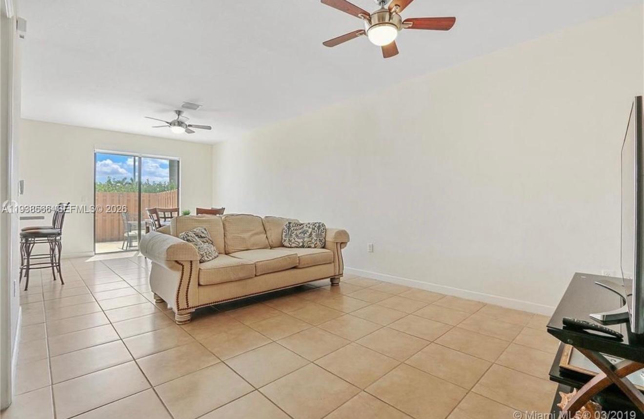 11510 Southwest 254th Street Homestead, FL 33032 - Photo 9 of 40