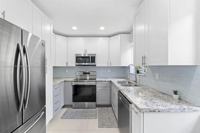 $575,000 | 14621 Northwest 13th Road, Miami, FL 33167