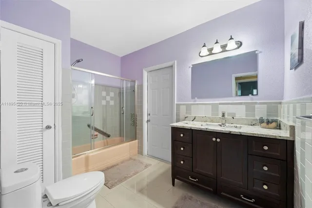 $575,000 | 14621 Northwest 13th Road, Miami, FL 33167