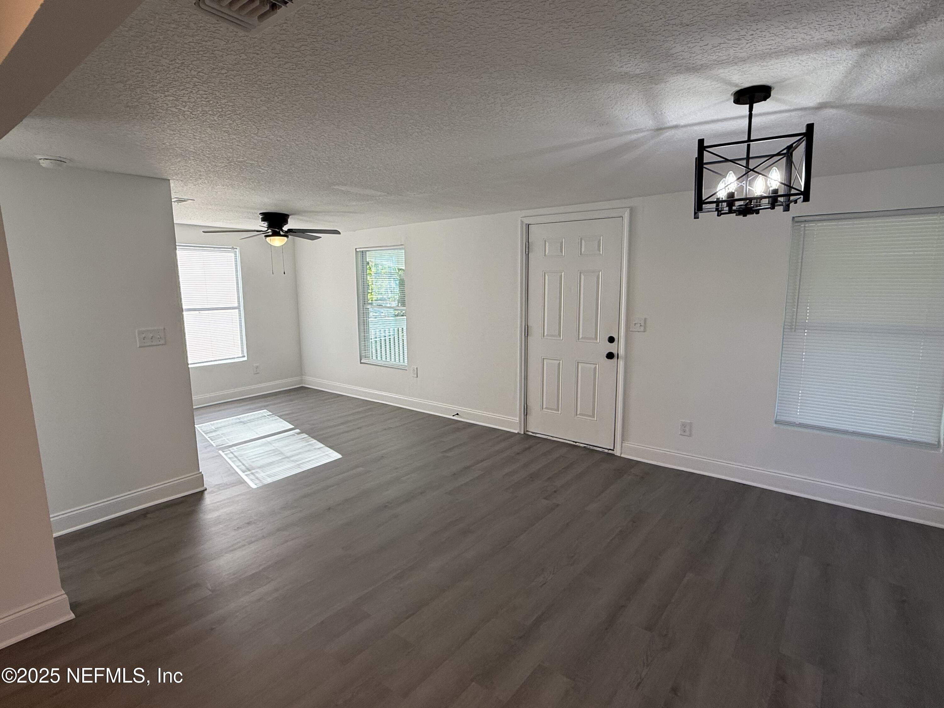 6449 Bluebird Road Jacksonville, FL 32219 - Photo 9 of 18 IMG_2823