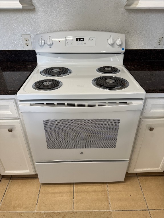 3002 Market Street, Unit 4 Houston, TX 77020 - Photo 5 of 13 a stove top oven sitting inside of a appliances