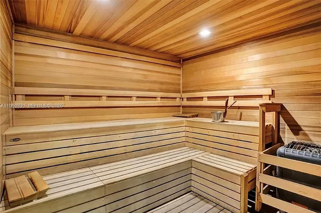 $4,000 | 2201 South Ocean Drive, Unit 608, Hollywood, FL 33019