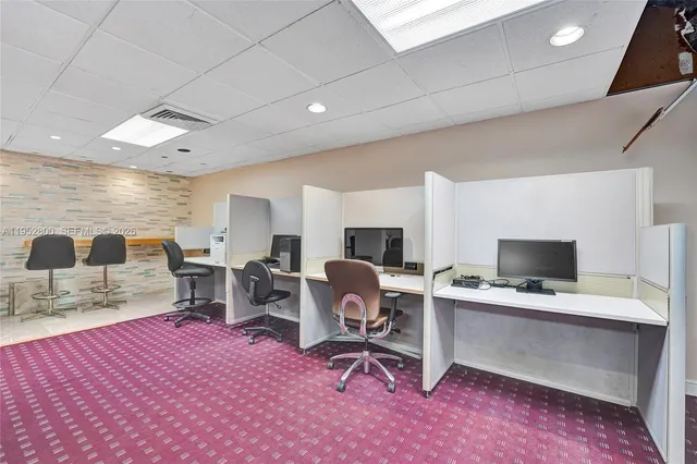 $4,000 | 2201 South Ocean Drive, Unit 608, Hollywood, FL 33019