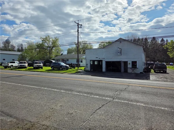 $399,900 | 978 State Route, Penn Yan, NY 14527