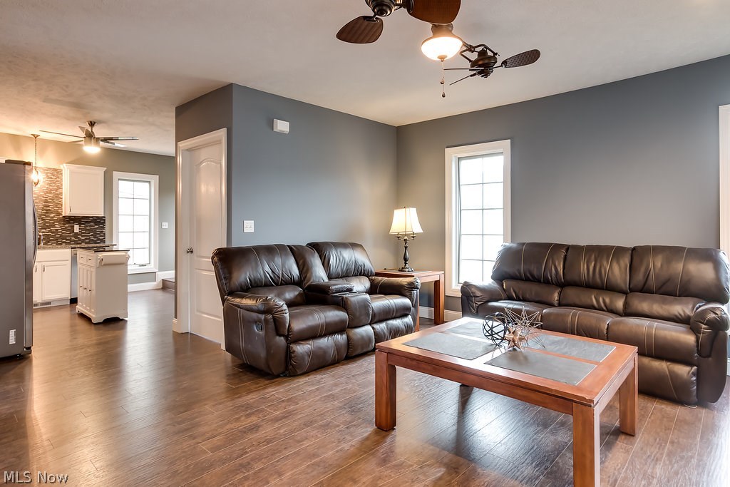 3358 Sutton Road Cleveland, OH 44120 - Photo 11 of 35