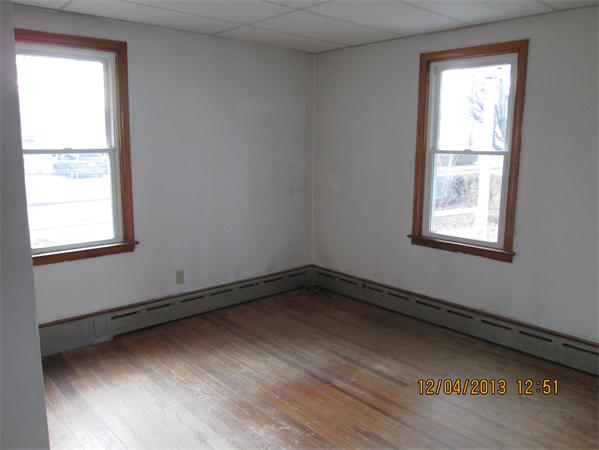 62 Enfield Street Springfield, MA 01151 - Photo 8 of 14