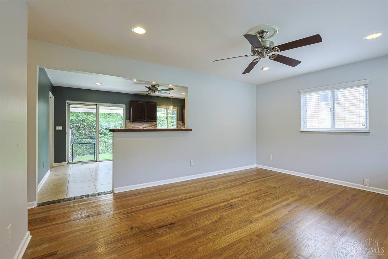 3958 Ridgecombe Drive Cincinnati, OH 45248 - Photo 6 of 34 Gallery Image 6