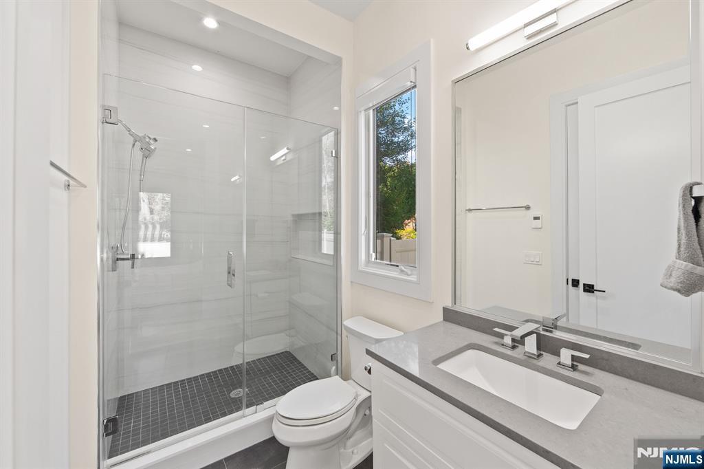 3 Mountain View Court Demarest, NJ 07627 - Photo 25 of 50