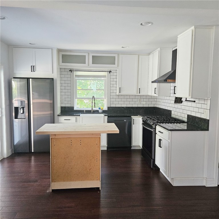 167 Franklin Street Auburn, NY 13021 - Photo 2 of 24 kitchen