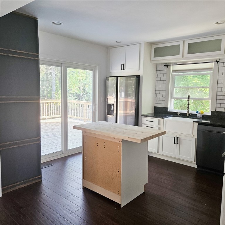 167 Franklin Street Auburn, NY 13021 - Photo 3 of 24